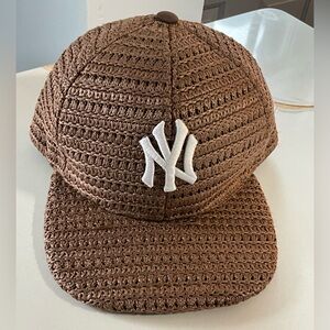 Crocheted Cap "NY"Yankees Color Coffee (New without label, style up your look